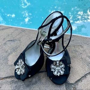 Nina Satin & Rhinestone Evening Heels New 6